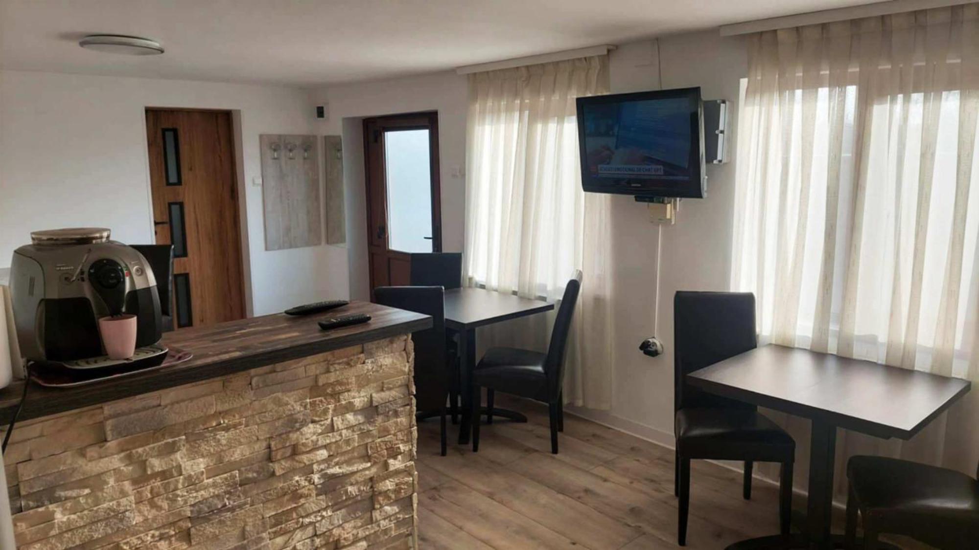 Отель Casa Sol Турда Экстерьер фото